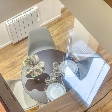 Апартаменты L'ecureuil Voyageur Joli Duplex Centre *